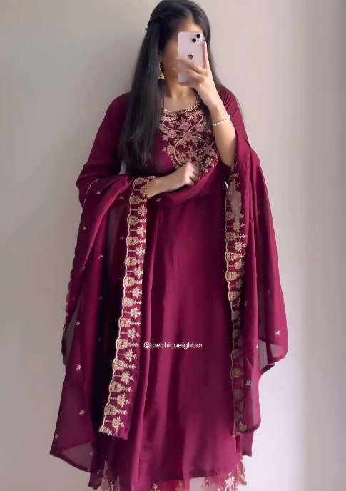 Wine Maroon Embroidered Kurta Set - Image 2