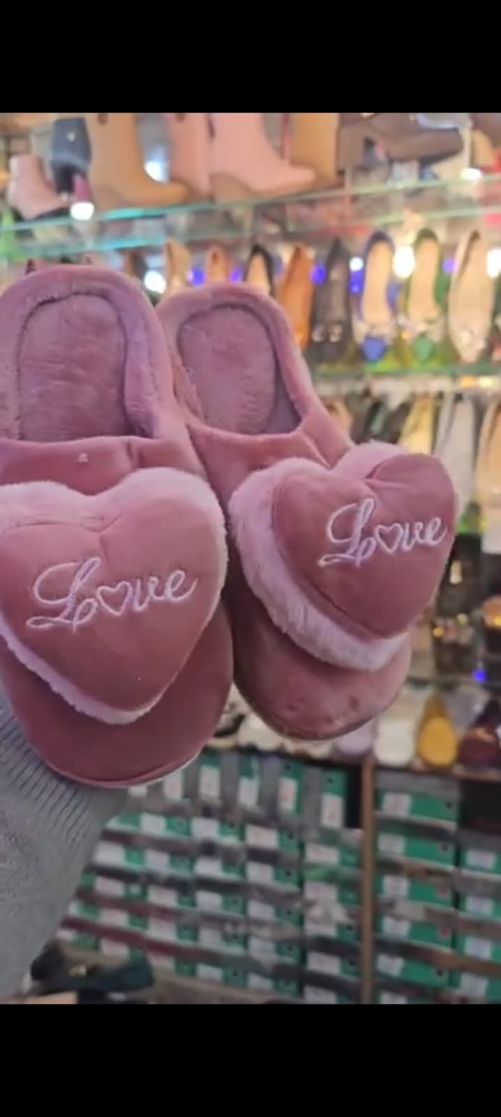 Cute Furry Cat-Themed Winter Slippers - Image 5