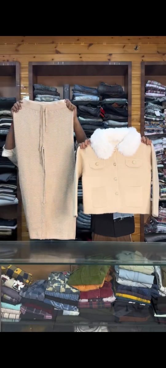 Children’s Winter Outfit Set Display - Image 2