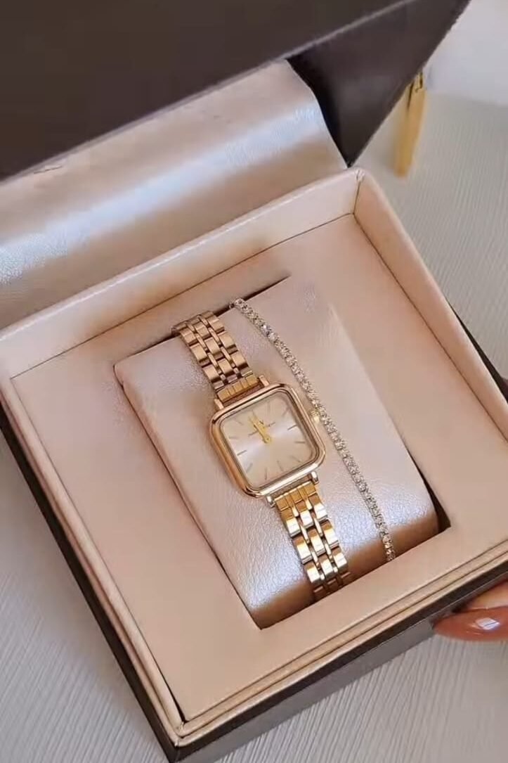 Luxury Gold-Tone Bracelet Watch Gift Set