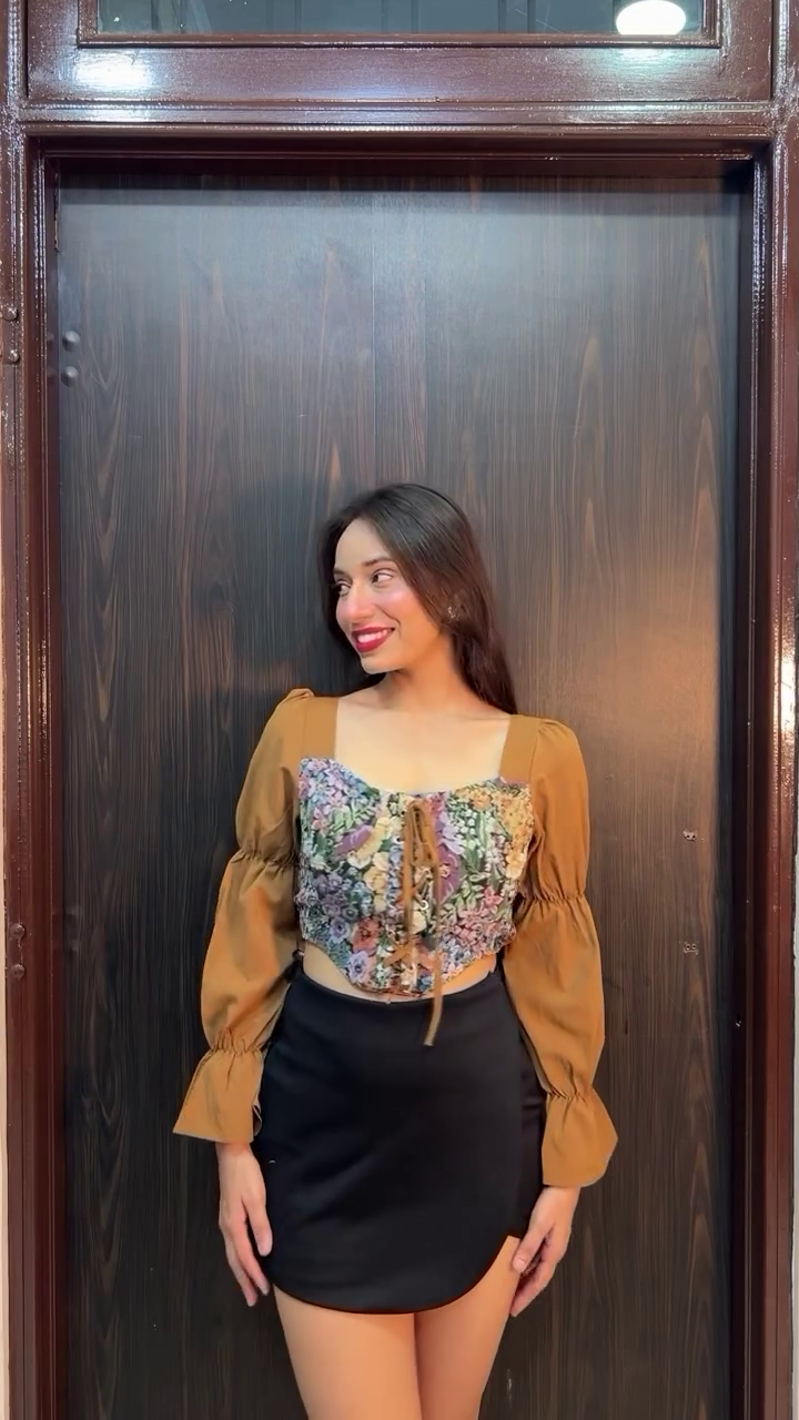 Vintage Floral Corset Style Crop Top with Puff Sleeves – Women’s Boho Tie-Front Blouse