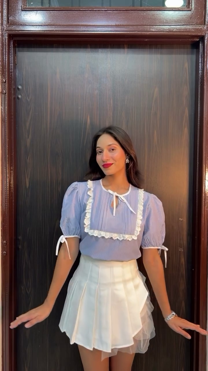 Vintage Floral Corset Style Crop Top with Puff Sleeves – Women’s Boho Tie-Front Blouse - Image 6