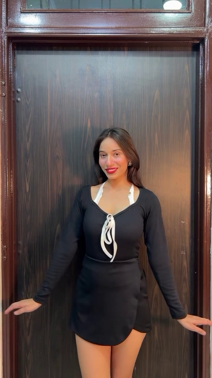 Vintage Floral Corset Style Crop Top with Puff Sleeves – Women’s Boho Tie-Front Blouse - Image 7