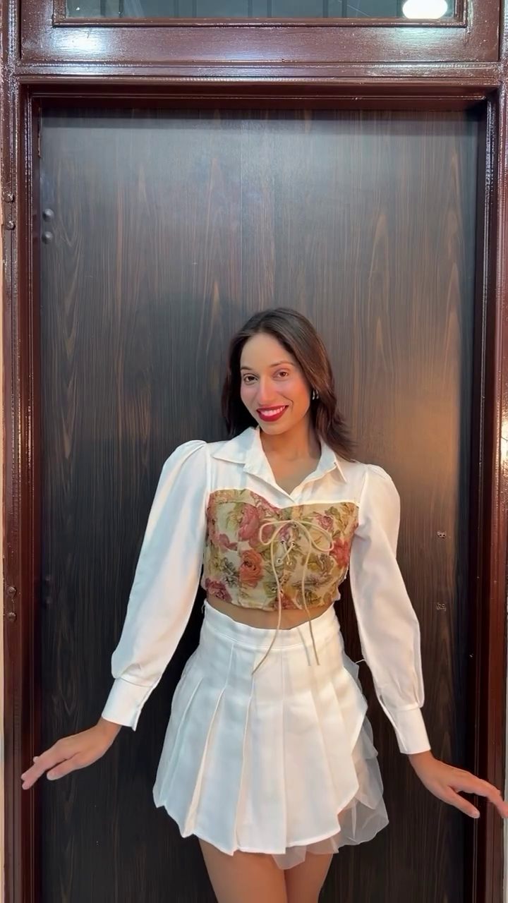 Vintage Floral Corset Style Crop Top with Puff Sleeves – Women’s Boho Tie-Front Blouse - Image 8