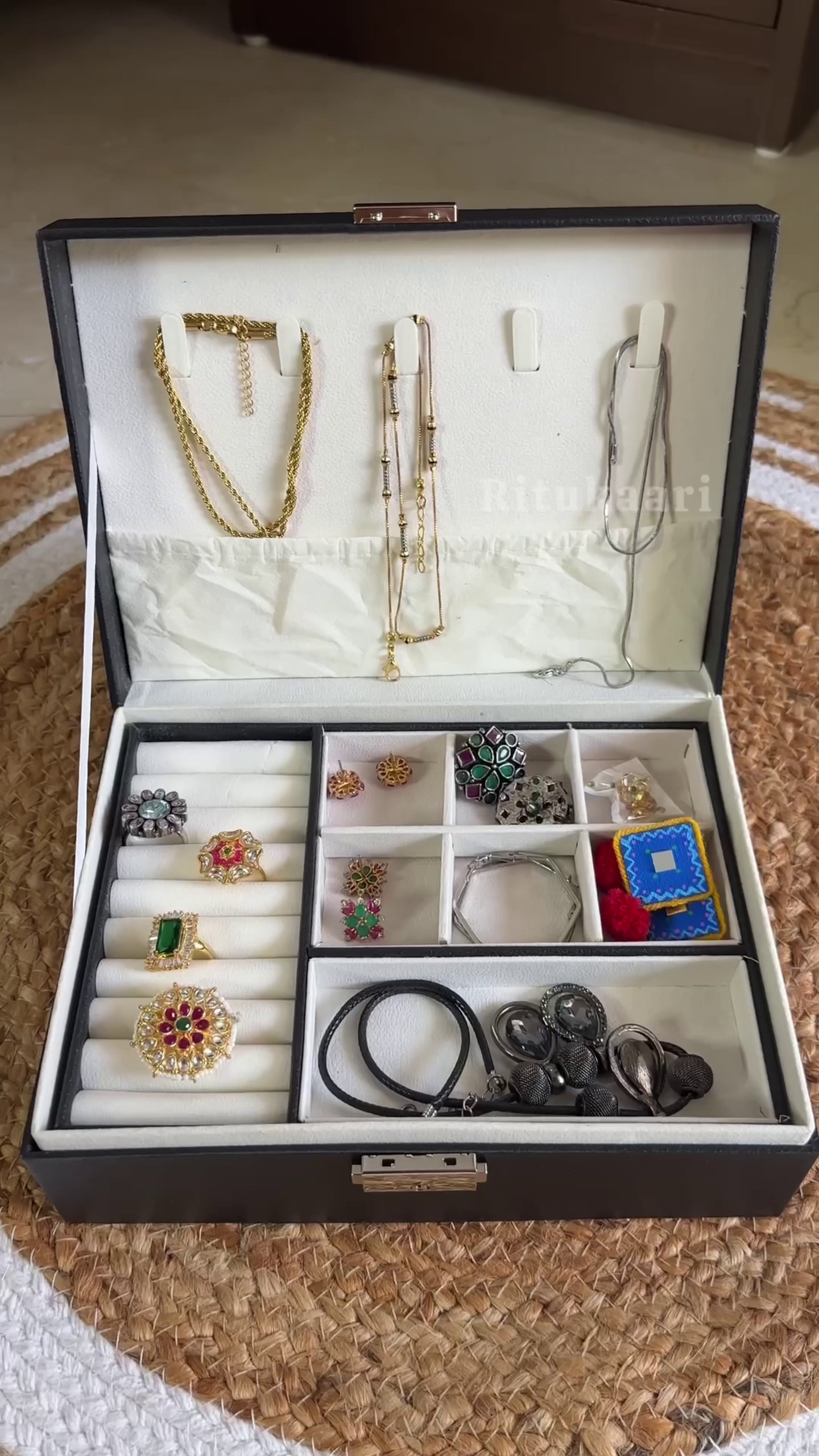 Transparent Storage Box – Easy Release Ice Maker Container - Image 2