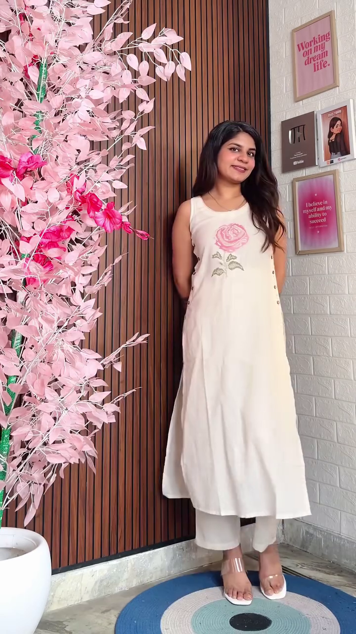 Women’s Printed Kurta Pant Set | Elegant Sleeveless Ethnic Suit for Women - Image 2